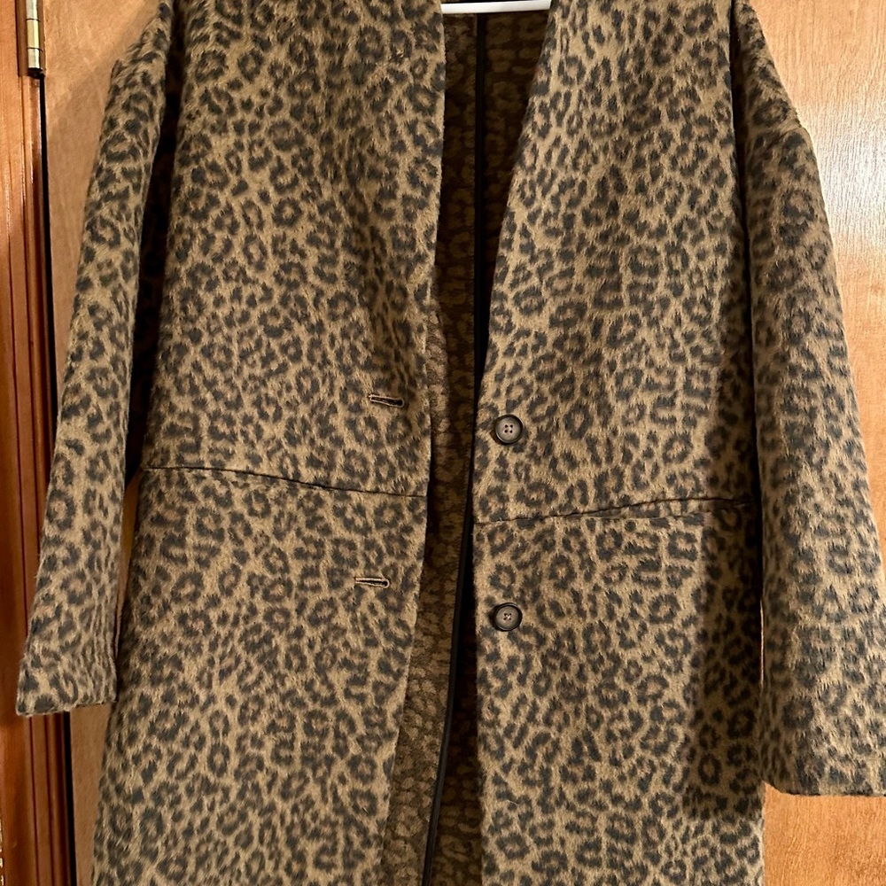 Old Navy Leopard Print Women's Coat - extra-small NWOT